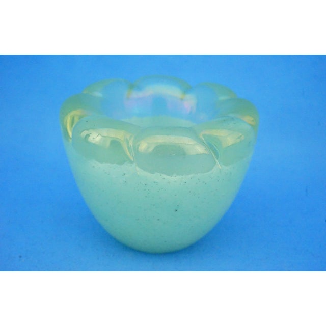 1950s 20th Century Tulip Bowl Iridescent Murano Sommerso Glass attributed to Alfredo Barbini for Seguso, 1950s For Sale - Image 5 of 18