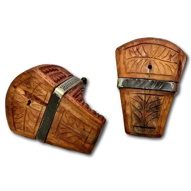 Outstanding Original Pair of Antique Spanish Colonial Hand Carved Wood & Wrought Iron Bedoya Stirrups - Circa 1800s For Sale - Image 15 of 18