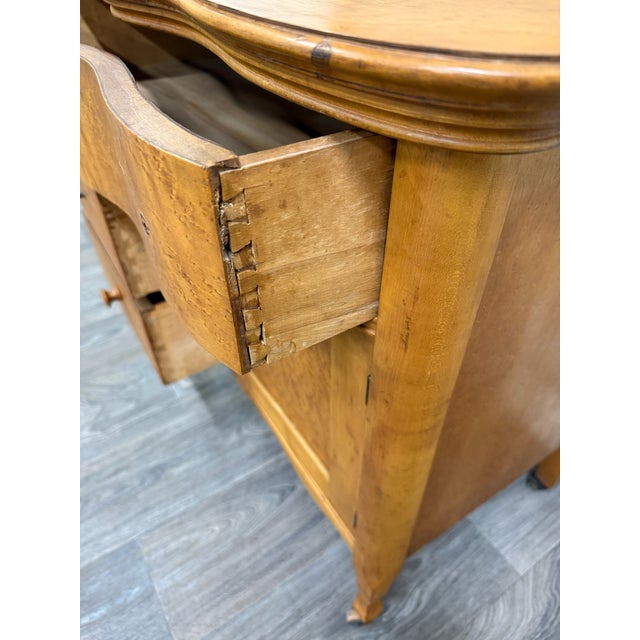 Antique Victorian or Edwardian Birdseye Maple Washstand Cabinet Commode Dry Sink For Sale - Image 10 of 12
