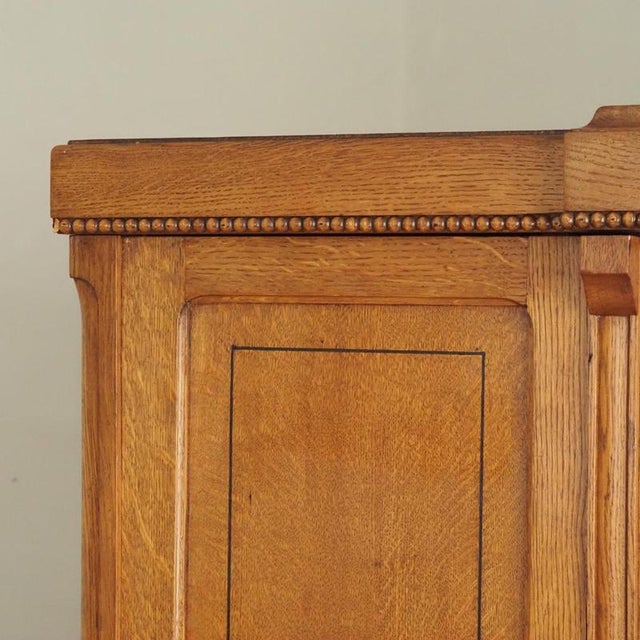 Large Art Nouveau 3-Door Wardrobe in Oak with Oval Mirror For Sale - Image 4 of 18