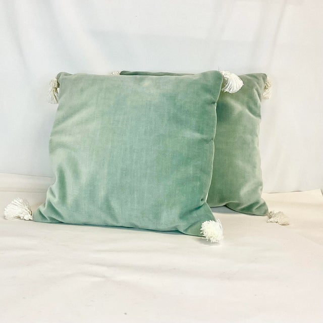 1980s Vintage Hollywood Regency Velvet Small Decorative Pillows, White Corner Tassels - A Pair For Sale - Image 6 of 10