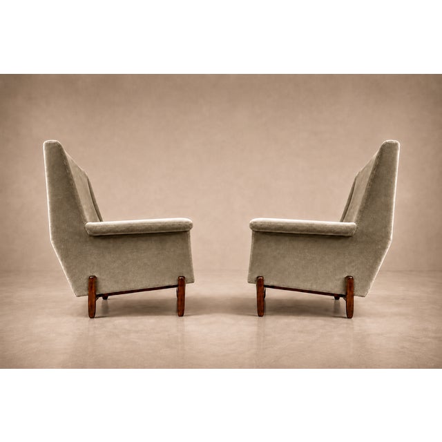 Beige Jorge Jabour Pair of Club Armchairs in Brazilian Rosewood and Sage Mohair, Brazil, 1960s For Sale - Image 8 of 18