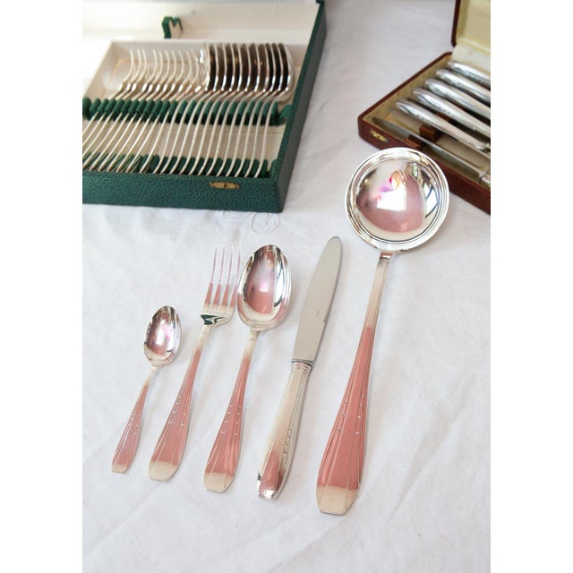 French Cutlery Set for 12 Silver-Plated Metal in a Case from Henri Emil Brille, 1940s, Set of 49 For Sale - Image 13 of 13