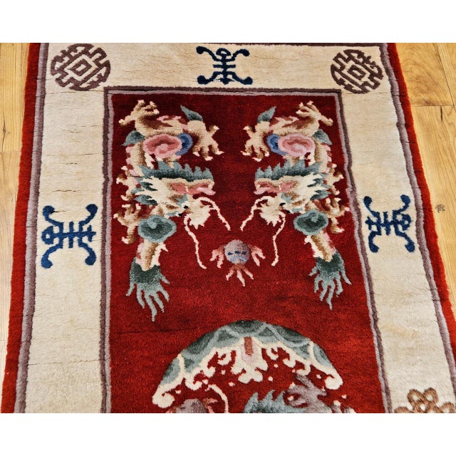 Vintage Chinese Art Deco Hand-Knotted Rug, Floral Motif, Wool, 1900s, 3' x 5' For Sale - Image 9 of 13