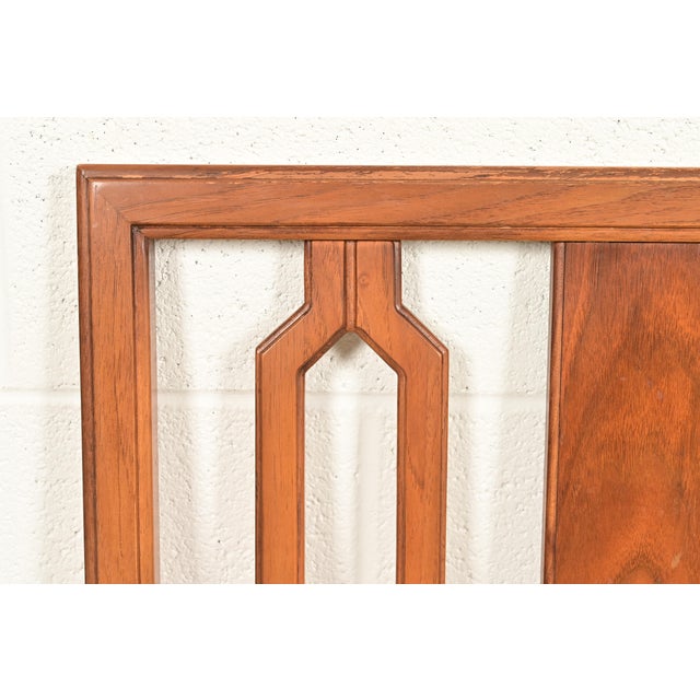 Mid-Century Modern Sculpted Walnut Queen Size Headboard, 1960s For Sale In South Bend - Image 6 of 10