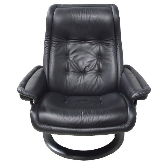 Ekornes ASA Ekornes Black Leather Stressless Lounge Chair With Ottoman For Sale - Image 4 of 12