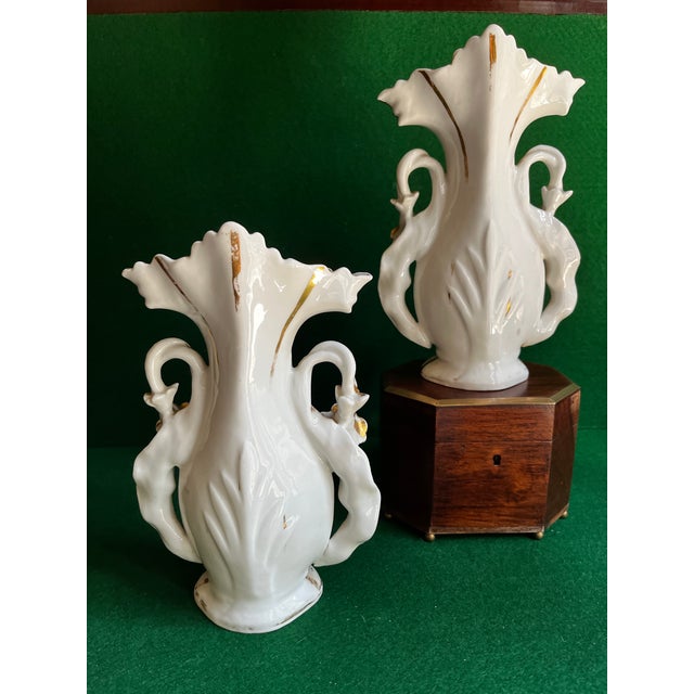 Old Paris Pair of Mid 19th Century Old Paris Vases For Sale - Image 4 of 4