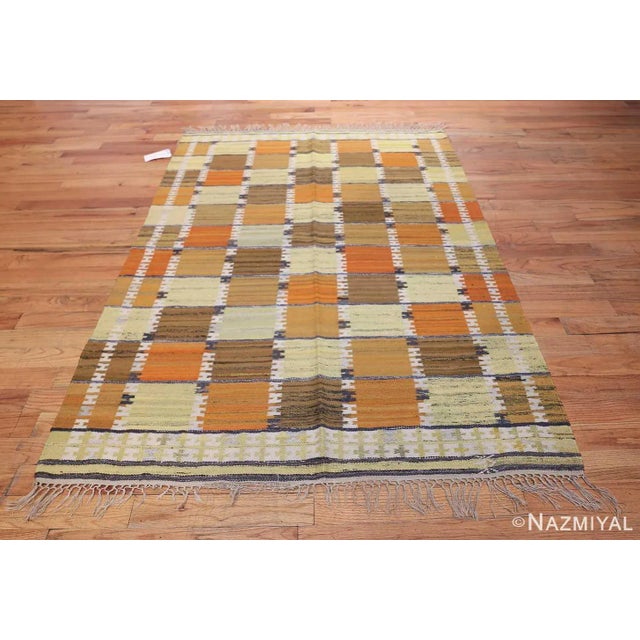 Mid 20th Century Nazmiyal Collection Geometric Scandinavian Wanda Krakow Mid Century Modern Kilim Rug For Sale - Image 5 of 9