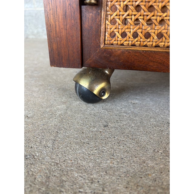 Jack Cartwright for Founders Mid Century Modern Walnut & Cain Door Bar Cart For Sale - Image 15 of 16