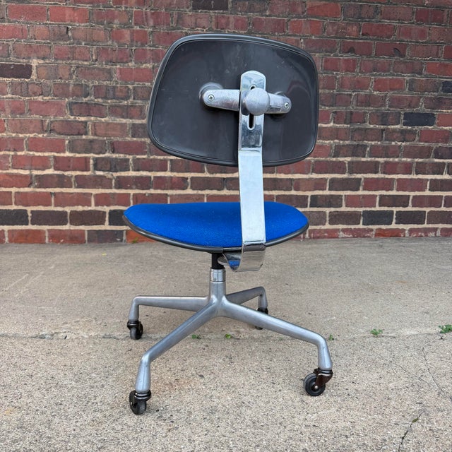 Blue Charles and Ray Eames Aluminum Group Secretarial Chair for Herman Miller For Sale - Image 8 of 10