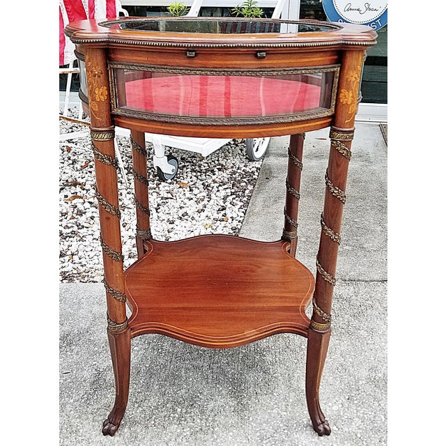 French 1990s French Bijouterie Vitrine Table For Sale - Image 3 of 10