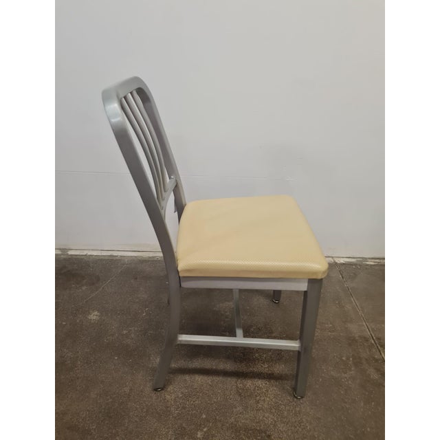 Mid-Century Modern Chair in Aluminium, USA, 1950s For Sale - Image 3 of 8
