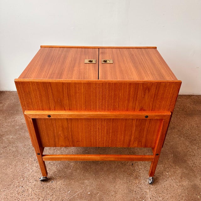 1960s Andreas Hansen for Arrebo Møbler Teak Barcart, 1960s For Sale - Image 5 of 8