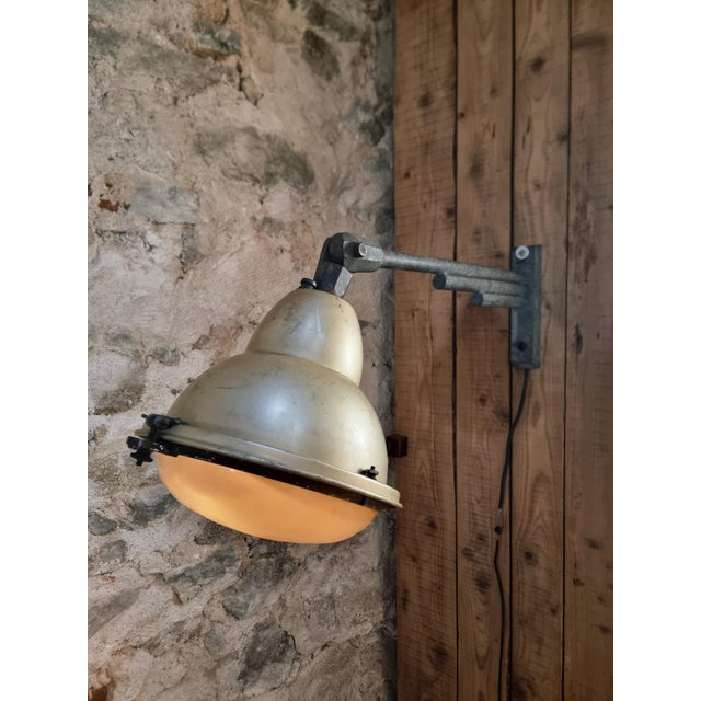 1950s Vintage Street Wall Light in Metal and Glass, 1950s For Sale - Image 5 of 15