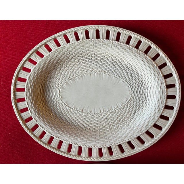 Antique 19th Century Wedgwood Creamware Chestnut Basket & Platter For Sale In New York - Image 6 of 11