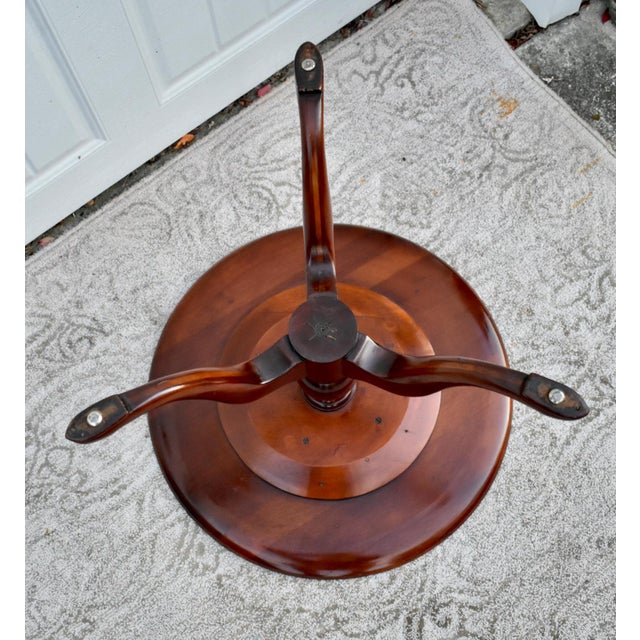 WIlliamsburg Galleries Mahogany Table Vintage Petite Queen Anne Pie Crust Round For Sale - Image 12 of 13