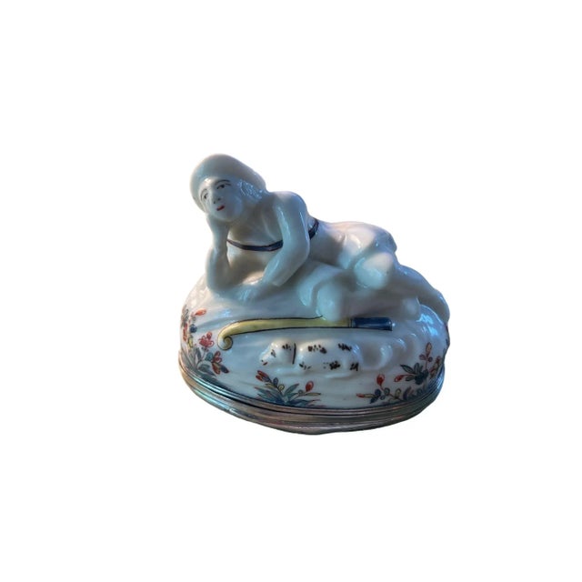 1735 Saint-Cloud Snuff Box in the Form of a Shepherd For Sale - Image 10 of 10
