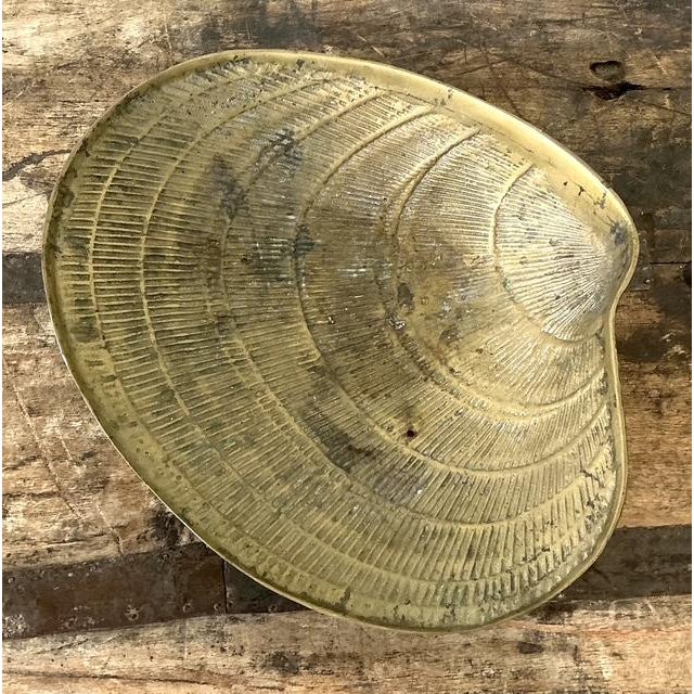 Vintage Brass Clamshell Bowl For Sale In West Palm - Image 6 of 12