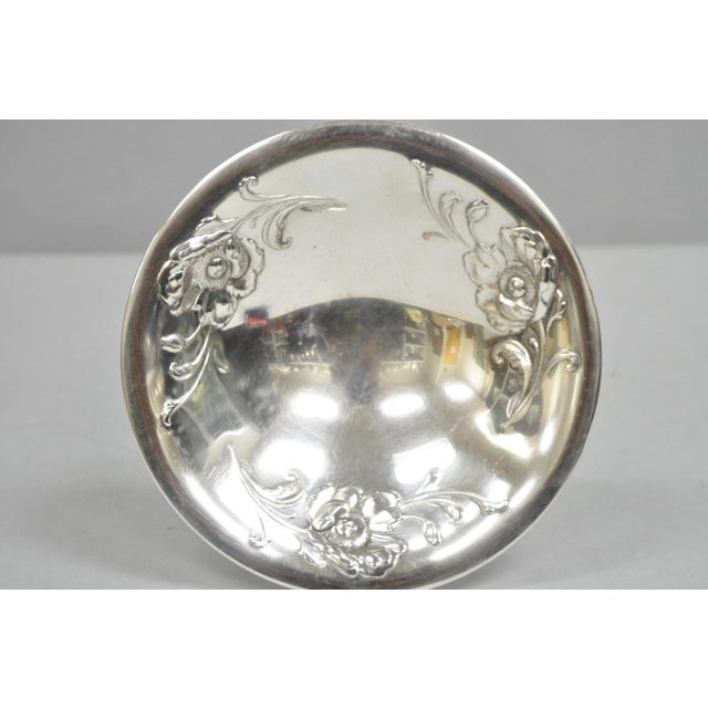 Antique Victorian Floral Repousse Wma Rogers Silver Plated Footed Compote Dish For Sale - Image 4 of 11