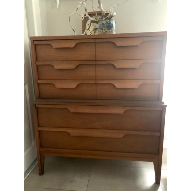 Mid-Century Modern Vintage Mid-Century Modern Highboy Dresser For Sale - Image 3 of 4