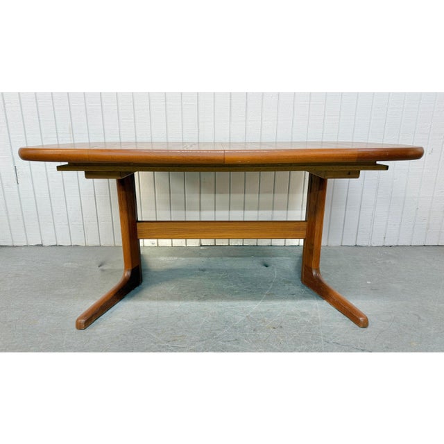 Wood Vintage Danish Modern Teak Oval Dining Table For Sale - Image 7 of 9
