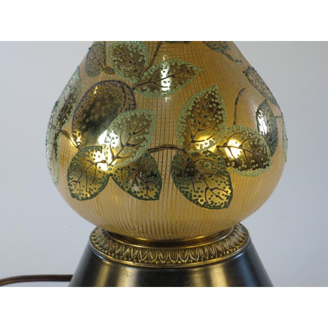 1960s Mid-Century Modern, Hollywood Regency, Gold Pottery, Atomic Age, Retro Table Lamp For Sale - Image 9 of 10
