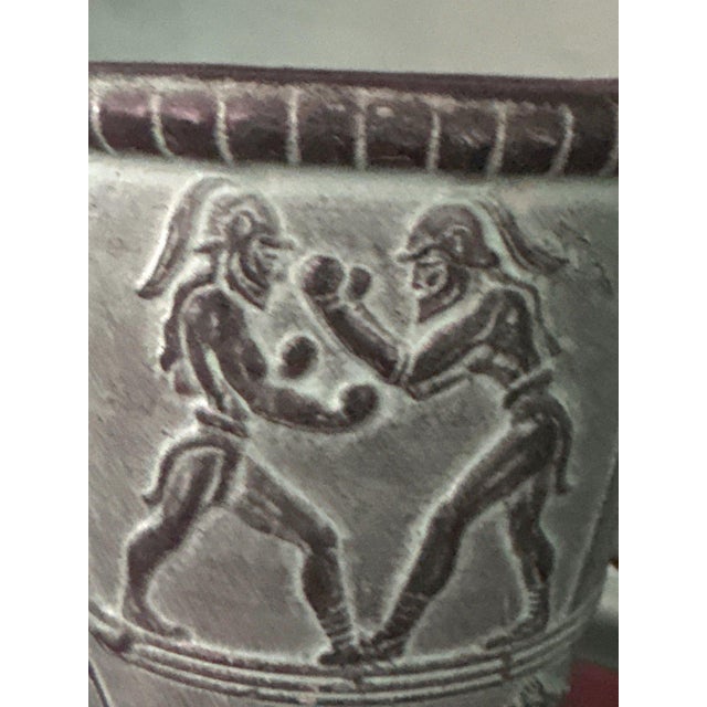 Vintage Minoan Boxer Rhyton Replica – Ancient Greek Drinking Horn Vessel with Stand Add a touch of ancient history and...
