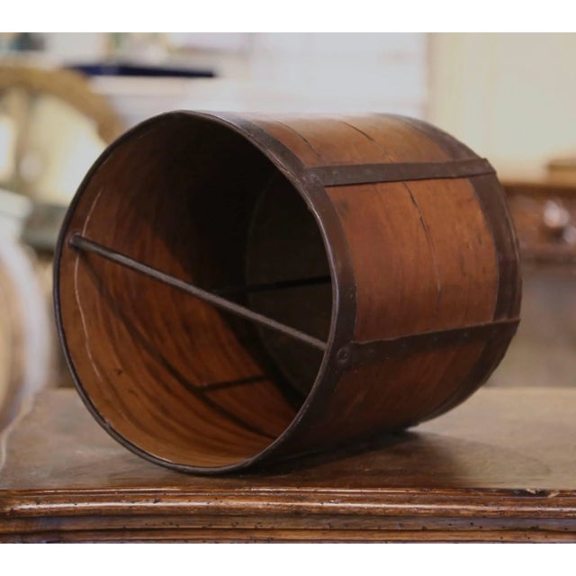 Wood 19th Century French Wood and Iron Double Decaliter Grain Measure For Sale - Image 7 of 9