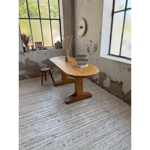 Brutalist Oval Table in Pine, 1950 For Sale - Image 14 of 18