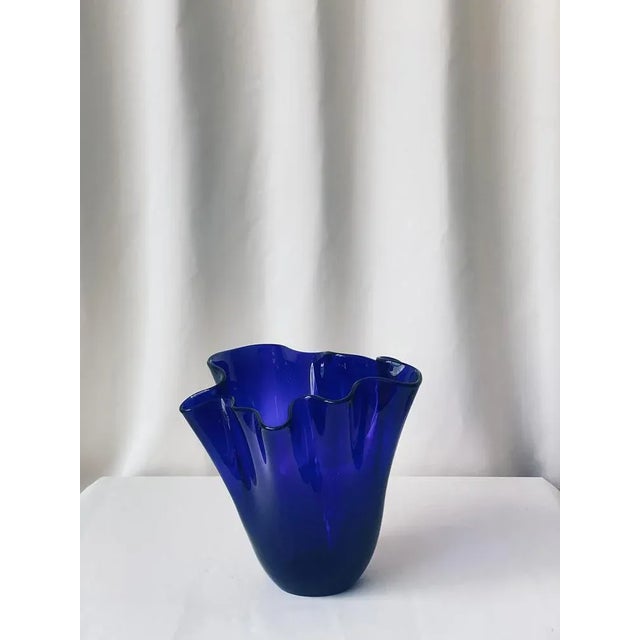 Handkerchief Vase in Blue Glass For Sale - Image 10 of 10