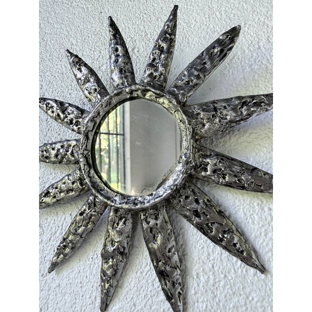 Small Brutalist Round Sunburst Mirror in Hammered Metal, 1950s For Sale - Image 12 of 18