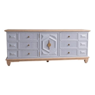 Professionally Refinished Thomasville Solid Wood 9-Drawer Dresser For Sale