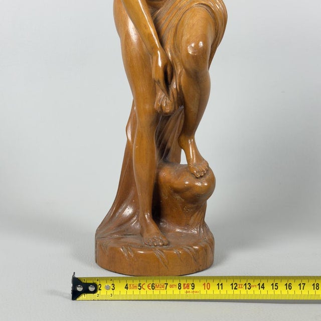 Vintage Bathing Venus in Hand-Carved Wood, 1960s For Sale - Image 12 of 14