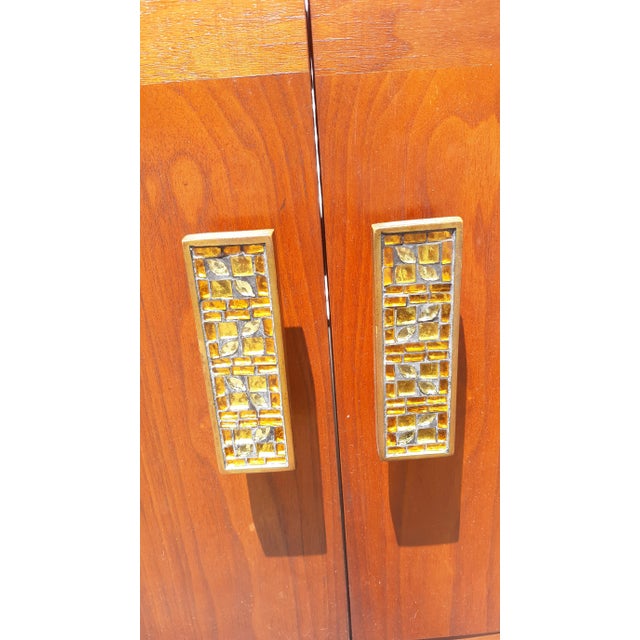 Wood Mid Century Teak Stereo Media Turntable Cabinet Sideboard Console For Sale - Image 7 of 16