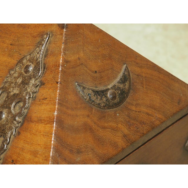Indian 19th Century Pyramidal Wooden and Iron Kerala Table Box, Southern India For Sale - Image 3 of 17