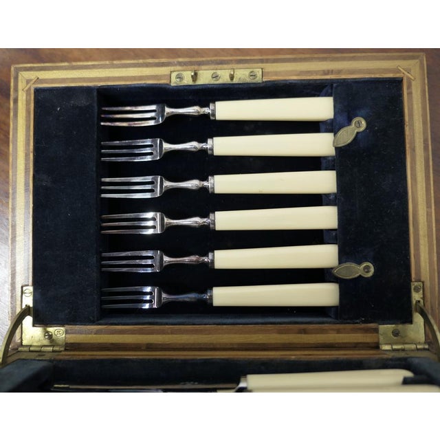 Desert Cutlery Canteen from William Hutton & Sons, 1940s, Set of 13 For Sale - Image 6 of 10