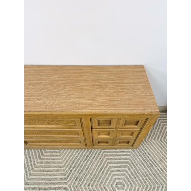 Mid 20th Century Mid 20th Century Thomasville Blonde Oak 9-Drawer Dresser Vintage Bedroom Storage For Sale - Image 5 of 15