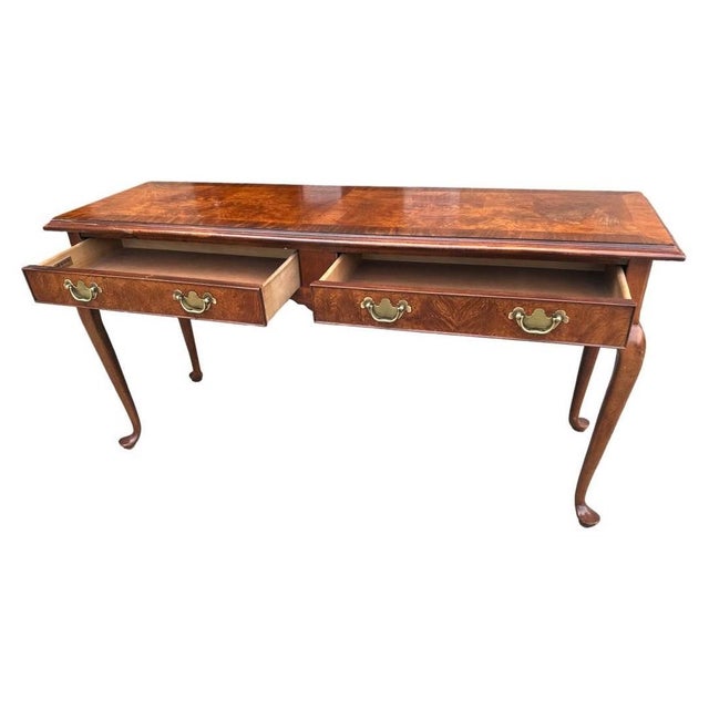 Hekman Queen Anne Sofa Table in Mahogany and Burlwood Vintage Late