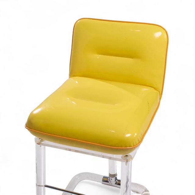 Lion in Frost Mid Century Lucite Swivel Bar Stools - Set of 3 For Sale - Image 10 of 10