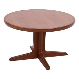 Mid-Century Danish Extendable Teak Coffee Table For Sale