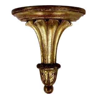 Italian Giltwood Wall Bracket Shelf With Acanthus Leaf Decoration Mid 20th Century For Sale
