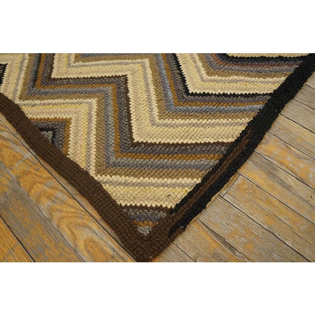 1960s Multibrown Zig Zag Vintage American Hooked Rug 4' X 6' Handknotted Wool Carpet For Sale In New York - Image 6 of 6