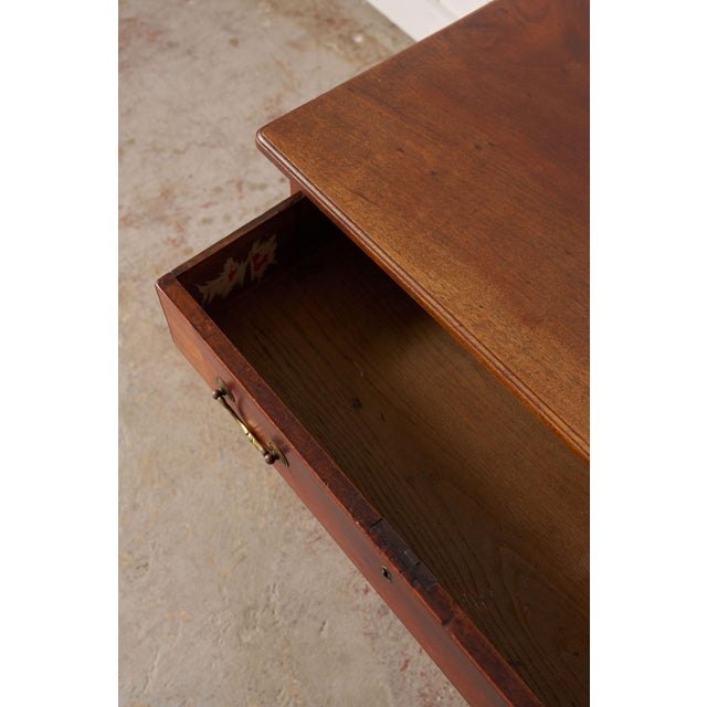 Early 19th Century Georgian Mahogany Single Drawer Side Table With Classic Swan Pulls For Sale In Charleston - Image 6 of 13