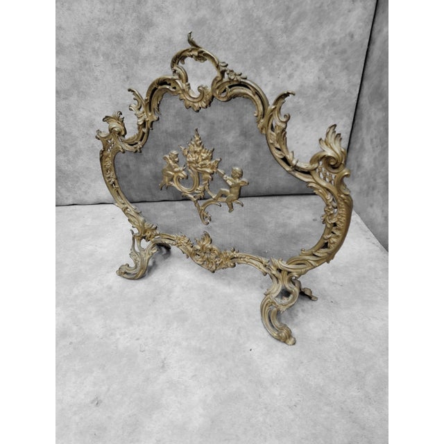 Early 19th Century Antique Louis Style French Brass Cherub and Floral Free Standing Fire Screen For Sale - Image 5 of 10