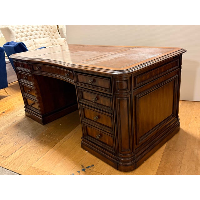 Mid-Century Modern Vintage Sligh Furniture Executive Desk For Sale - Image 3 of 12