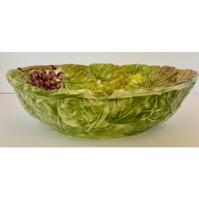 1970's 'Valli' Majolica Style Decorative Pottery Bowl Depicting Grapes Clusters & Grape Leaves, Made in Venice, Italy For Sale - Image 11 of 13
