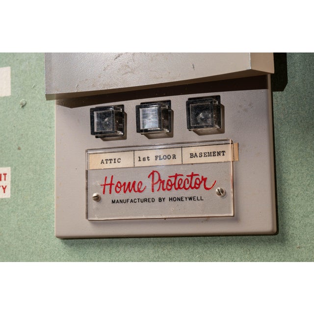 Vintage "Tap-a-Larm" Home Protector System Salesman Sample Panel by Honeywell For Sale - Image 9 of 11