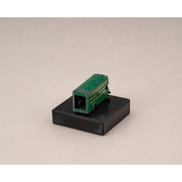 Metal Removal van Pickfords Lesney Series No 46 from Matchbox For Sale - Image 7 of 17