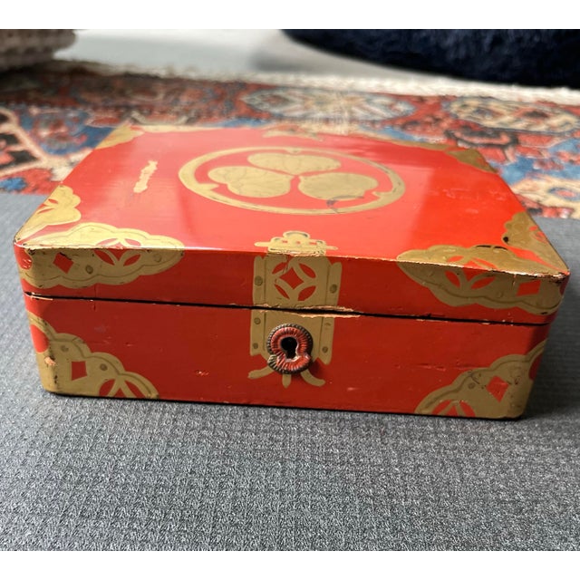 Red Antique Asian Lacquered Red & Gold Keepsake Box For Sale - Image 8 of 12
