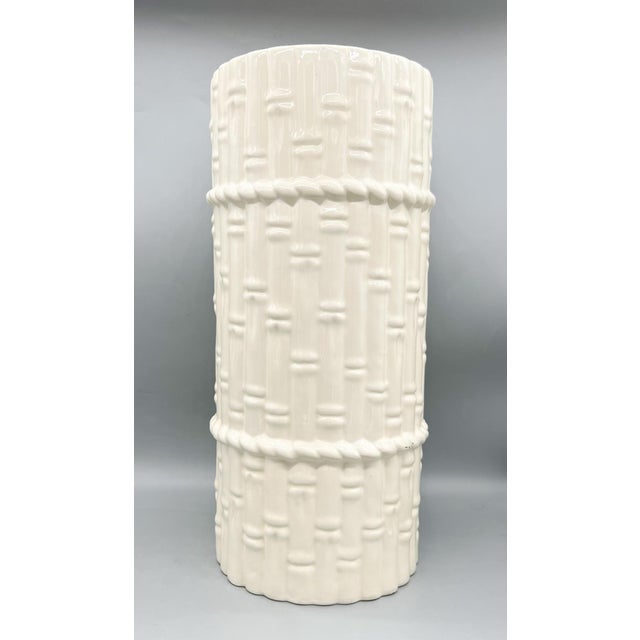 Vintage White Faux Bamboo Ceramic Umbrella Stand or Walking Stick Holder – Hollywood Regency / Coastal For Sale - Image 11 of 12